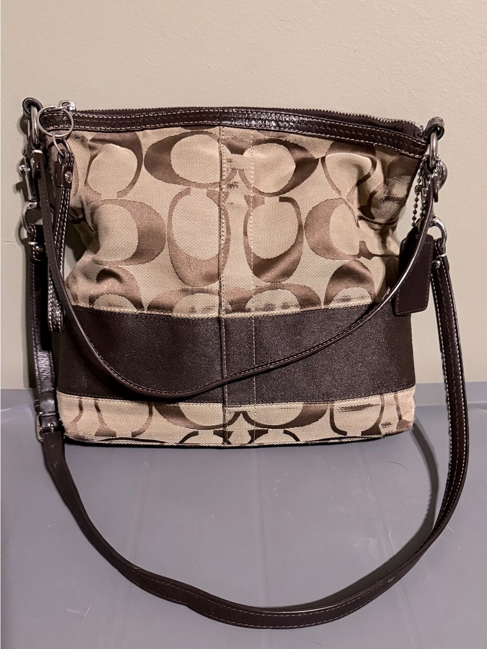 ✨VINTAGE✨ Coach Signature Canvas and Leather Shoulder Bag